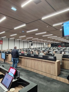 1a0d484f-8c47-4025-bc3c-e59ebad96b8f%20Petite